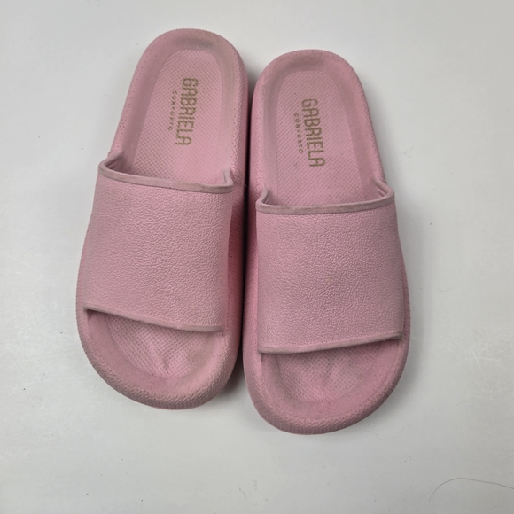 Comfortable Pink Slide Sandals - Picture 3 of 7